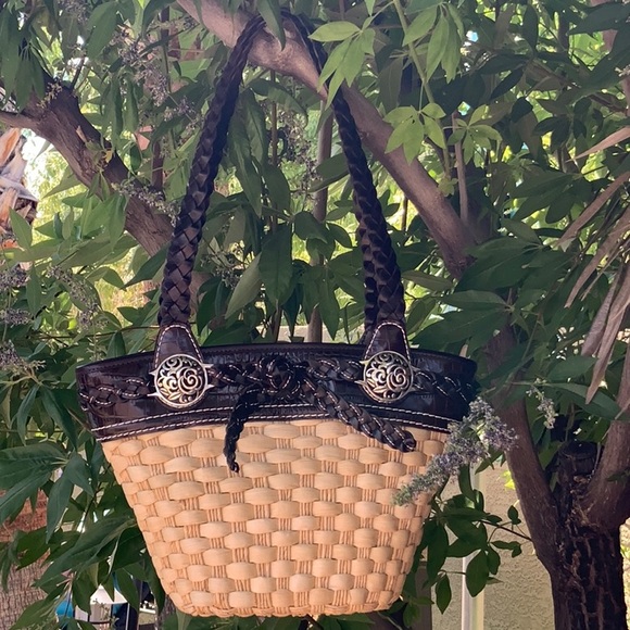 Brighton Woven Straw & Embossed Leather Shoulder Bag - Picture 11 of 15